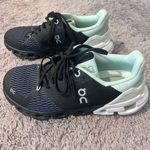 On Cloud: Cloudflyer 4 Womens 6.5